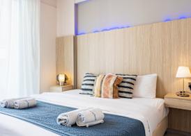 Beach Daze 1-BR Apt By Finikoudes Beach 2