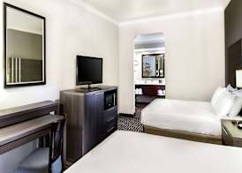 Travelodge by Wyndham Commerce Los Angeles Area 4