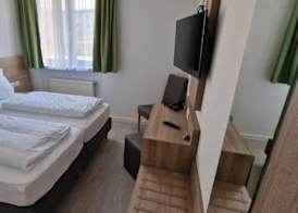 Hotel Ladage 4
