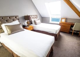 The Old Red Lion Inn 2