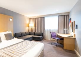 Holiday Inn LONDON - LUTON AIRPORT by IHG 4