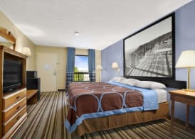 Super 8 by Wyndham Oxford 3