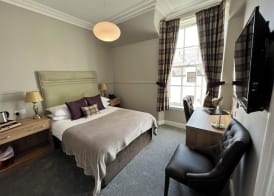 Cove Bay Hotel 3