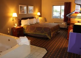 Super 8 by Wyndham Valparaiso 3