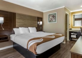 Quality Inn & Suites Pawleys Island 5