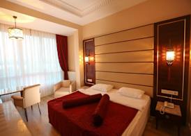 Kronos Hotel 4