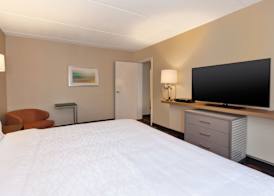 Holiday Inn WESTBURY-LONG ISLAND by IHG 4