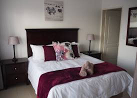 African Eagle Apartments 5