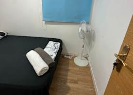 Fast Single Rooms 4