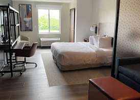 Everhome Suites Lexington - Horse Park 5