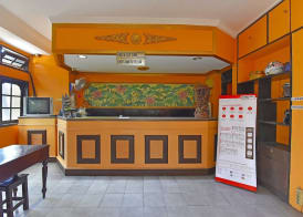 OYO 3244 Grand Chandra Hotel 4