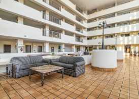 Clarion Hotel Jackson Northwest 5
