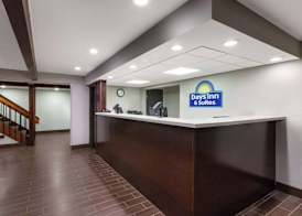 Days Inn & Suites by Wyndham Wisconsin Dells 3