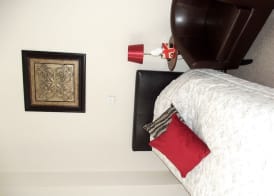 Townhouse Hotel 5