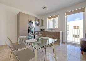 Modern 2BR Apartment in Central St Julian's 5