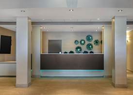 Best Western Plus Dartmouth Hotel & Suites 4