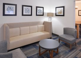 Holiday Inn Express & Suites SIOUX FALLS AT EMPIRE MALL by IHG 3