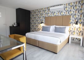 Zest Boutique Hotel 5