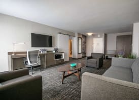 Best Western Plus Sparks-Reno Hotel 5