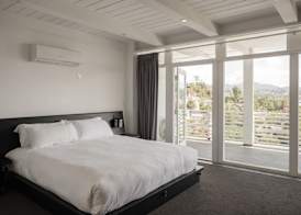 Hollywood Hills Hotel 3