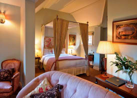 The Five Arrows Hotel 3