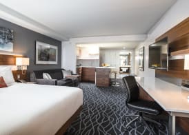 Delta Hotels by Marriott Waterloo 4