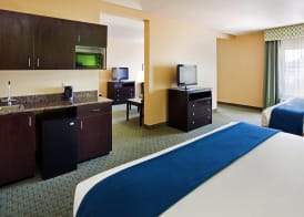 Holiday Inn Express & Suites NEWPORT SOUTH by IHG 5