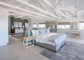 269 on Main Holiday Home 2
