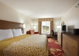Days Inn & Suites by Wyndham Caldwell 5