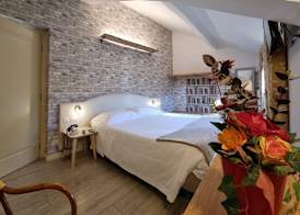 Hotel Charly 4