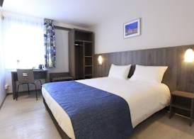 Brit Hotel Calais 4