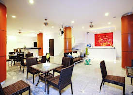 One World One Home Naiharn Hotel 3