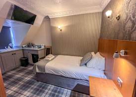 Quayside Hotel & Bar 2