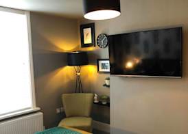 The Wheatsheaf Pub, Kitchen & Rooms 4