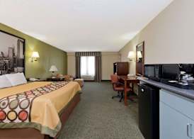 Super 8 by Wyndham Huntersville/Charlotte Area 4