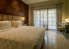 Fourteen Roses Boutique Hotel, Kuta 5