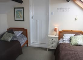 The Horseshoe Guesthouse 3