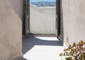 Kastro Mansion 2