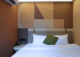 Hotel 165 4