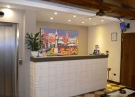 Hotel Aurora 4