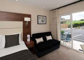 The Devon Hotel 4
