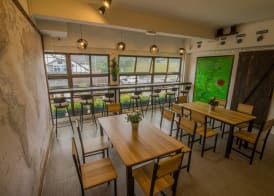 Traveller Bunker Hostel 1 5