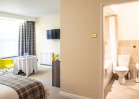 The Sitwell Arms Hotel 4