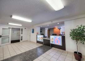 Motel 6-Branford, CT - New Haven 5