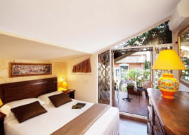 Pantheon Inn 5