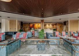 Signature Hotel 4