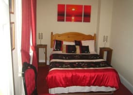 Gleneagles Guest House 3