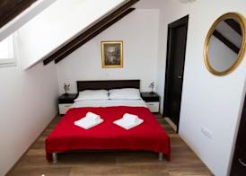 Villa Mia 2