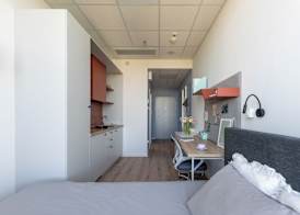 Sky Airport Aparthotel 4
