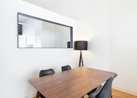 EVAN, 1BDR Southbank Apartment 5
